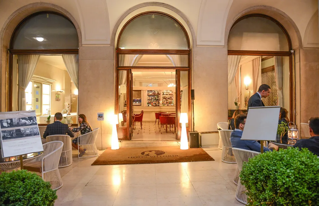 Hotel Vittoria-1